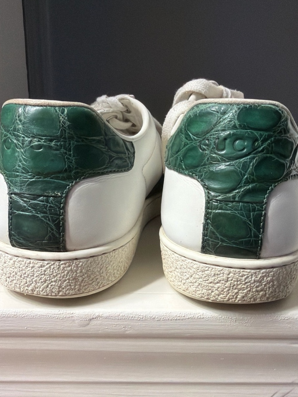 Gucci White Leather Sneakers with Green Croc Heel & Red/Green Stripe - Picture 2 of 5
